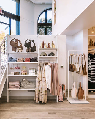 thread-and-seed-fashion-store-interior-design_2